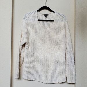 Eileen Fisher Cream V-Neck Sweater.  Size Large